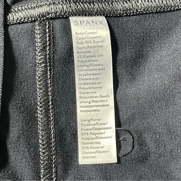 SPANX Women's Faux Leather-Like Ankle Skinny Pants - Black - Sz-M Petite (B404) - Picture 10 of 10